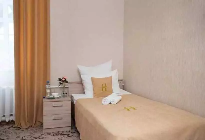 Yaroslav Hostel Veliky Novgorod