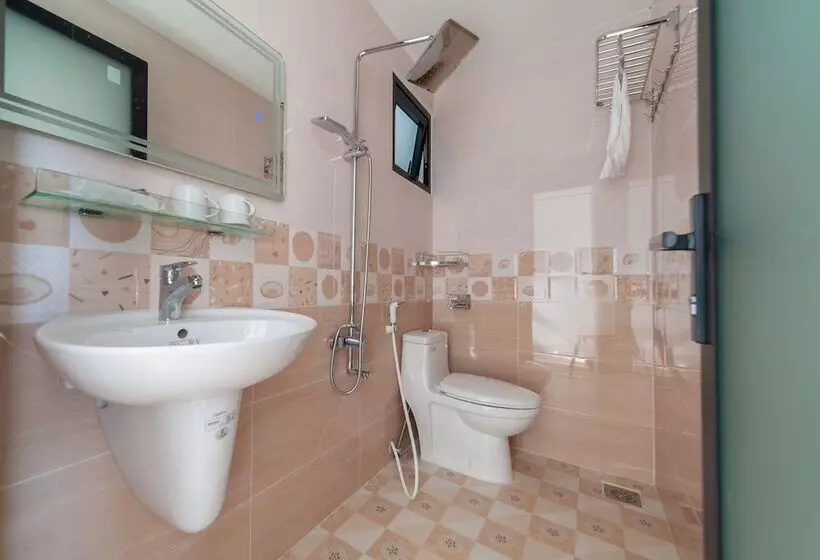 Uy Dương Hotel & Apartment   Nha Trang