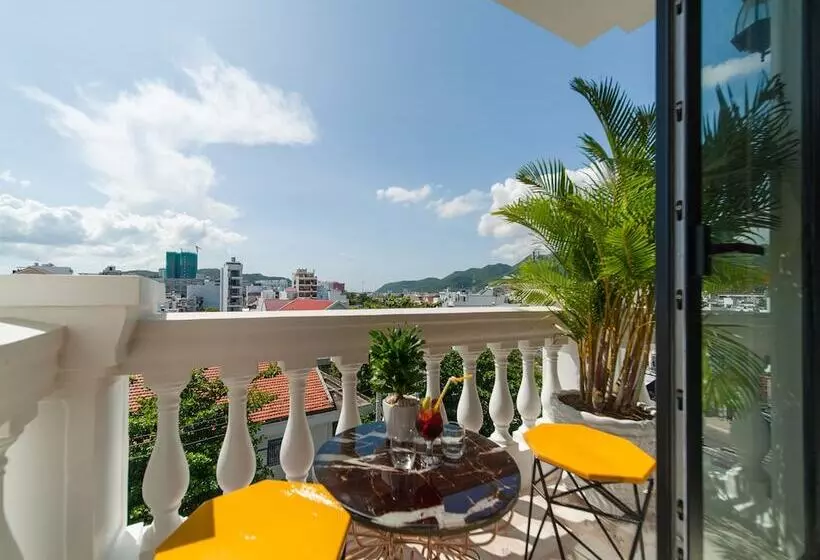 Uy Dương Hotel & Apartment   Nha Trang