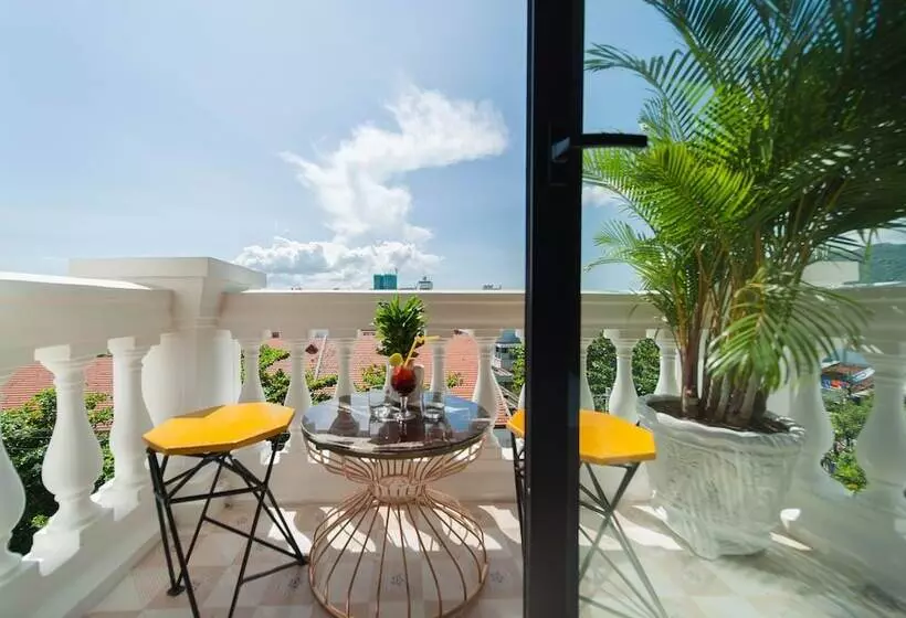 Uy Dương Hotel & Apartment   Nha Trang