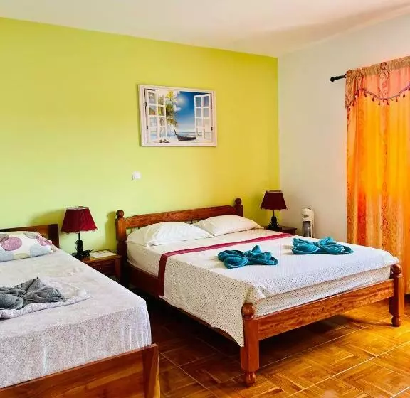 تختخواب و صبحانه Casa Bb&djassi