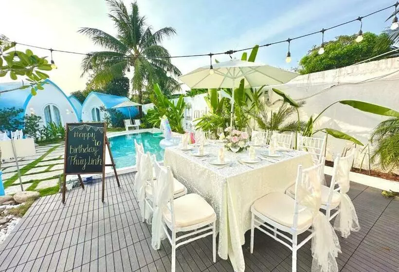 تختخواب و صبحانه Malis Homestay