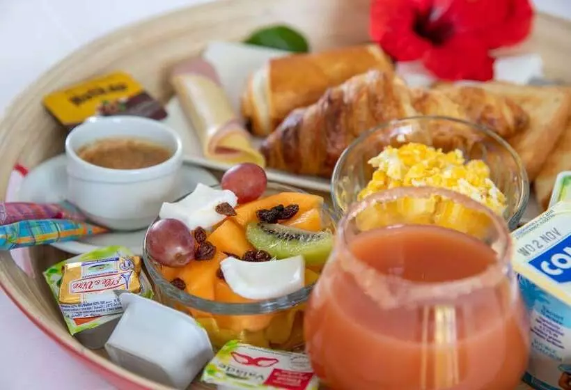 هتل Hôtel Guadeloupe Palm Suites