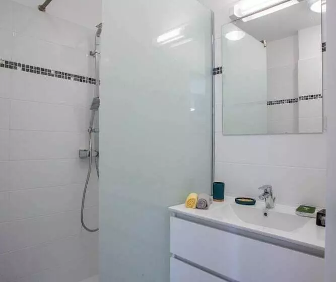 هتل Hôtel Guadeloupe Palm Suites