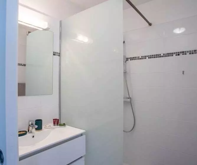 هتل Hôtel Guadeloupe Palm Suites