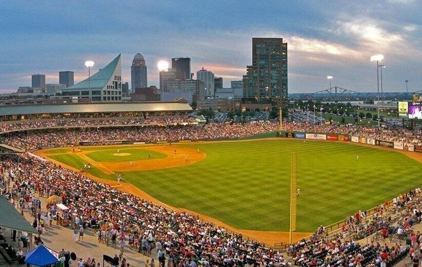 فندق Stellar Suites