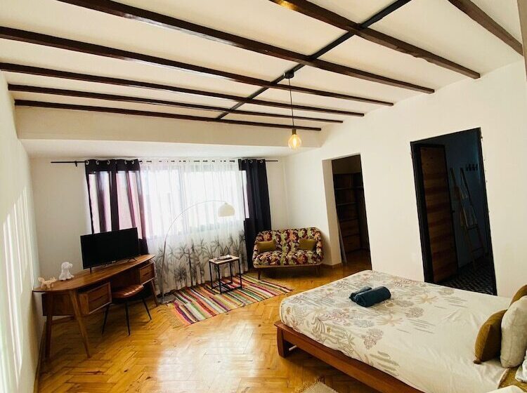 پانسیون Joyau Secret # Jardin # Piscine # Prox Centre Ville