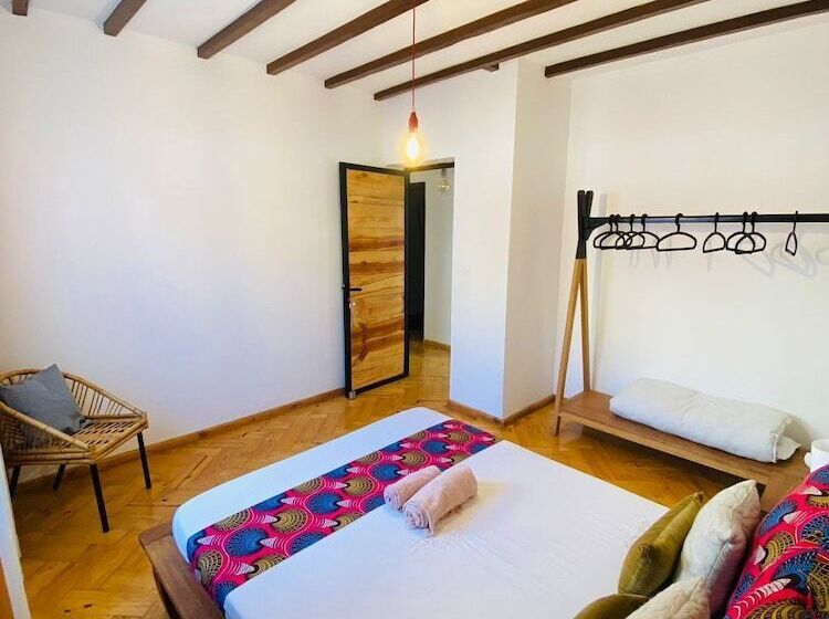 پانسیون Joyau Secret # Jardin # Piscine # Prox Centre Ville