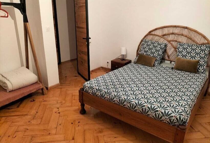 پانسیون Joyau Secret # Jardin # Piscine # Prox Centre Ville