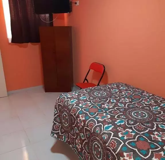 تختخواب و صبحانه Hostal D  Silvia