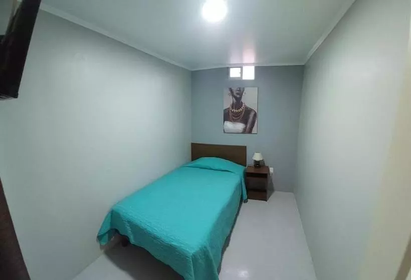 تختخواب و صبحانه Hostal D  Silvia