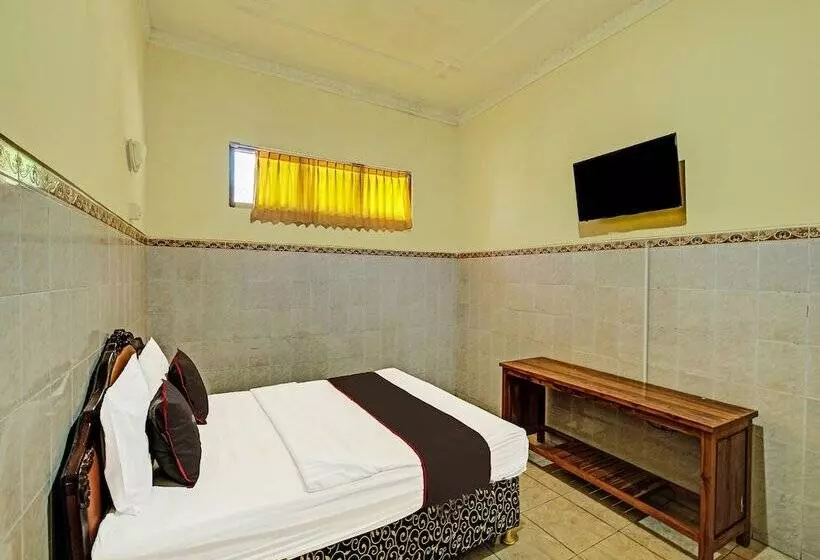 Collection O 91692 Hotel Citra Dewi 3 Hillsnearumbul Sidomukti