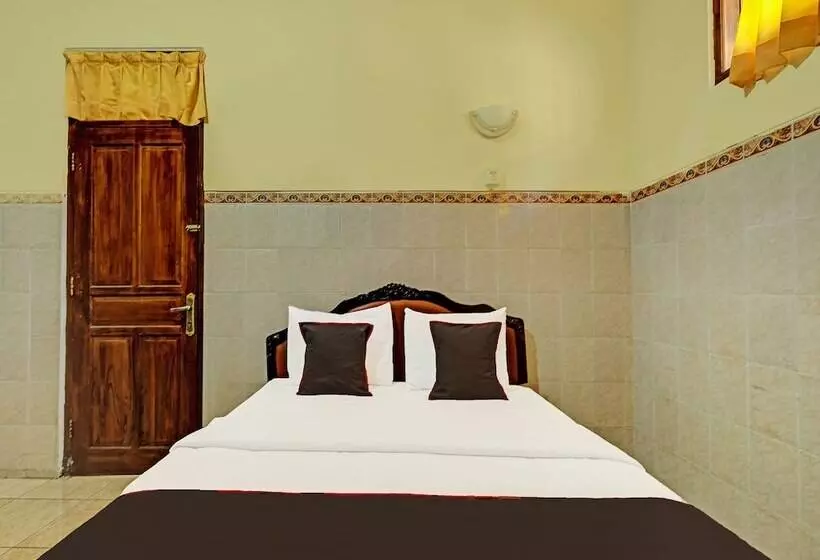 Collection O 91692 Hotel Citra Dewi 3 Hillsnearumbul Sidomukti