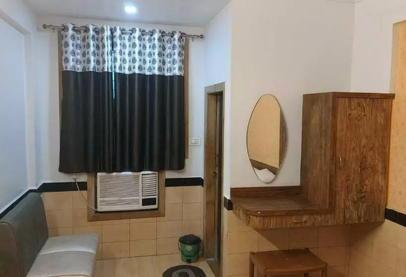 Hotelli Samay Lodging & Boarding By Wb Inn
