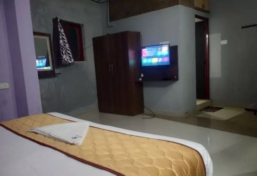 Skyry Hotel Iyyapanthangal