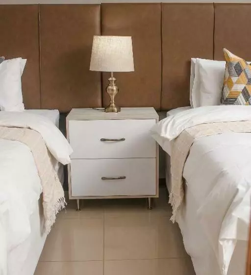 Majatalo Senaville Guesthouse