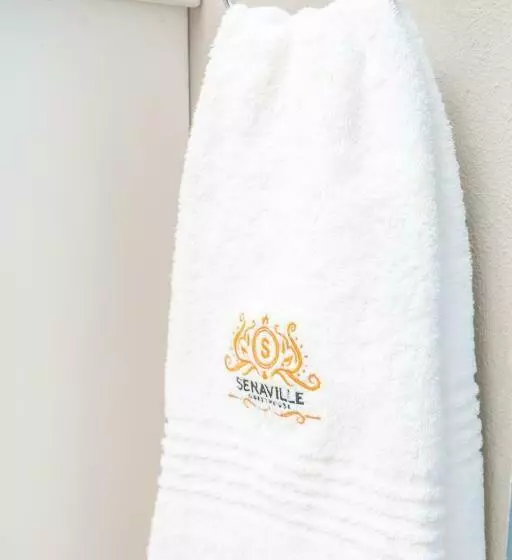 Majatalo Senaville Guesthouse