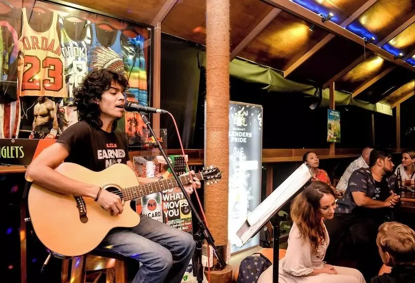 ユースホステル Sizzle Sports Club