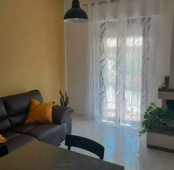تختخواب و صبحانه La Cannucciola