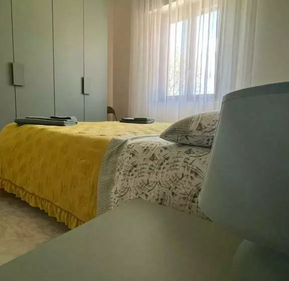تختخواب و صبحانه La Cannucciola