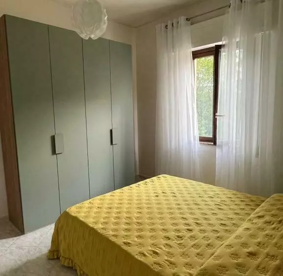 تختخواب و صبحانه La Cannucciola