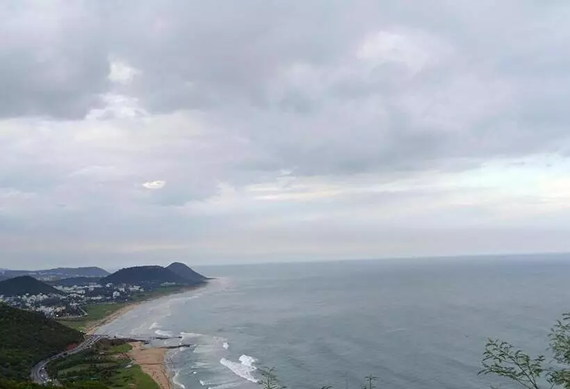 ペンション Jazzy Beach Guest House
