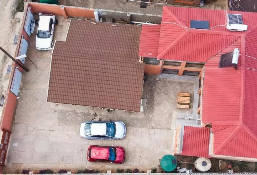 Majatalo Vochelo Lodge