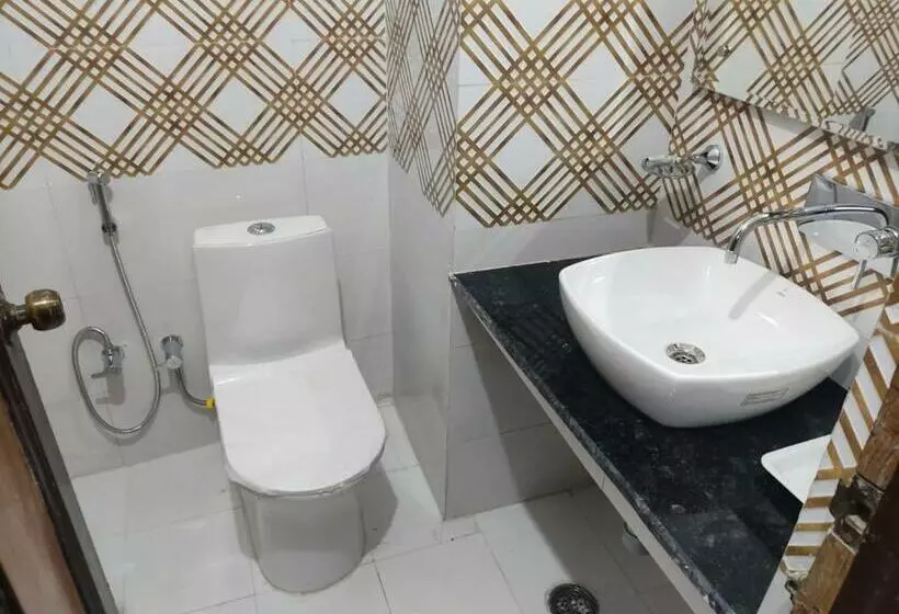 Hotel Surya Excellency By Wb Inn
