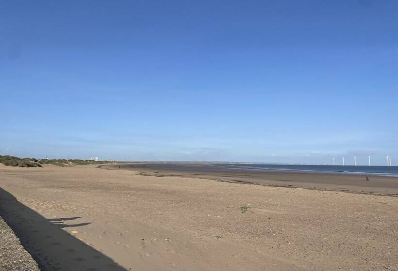 膳宿费 The Beach Side