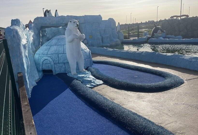 膳宿费 The Beach Side