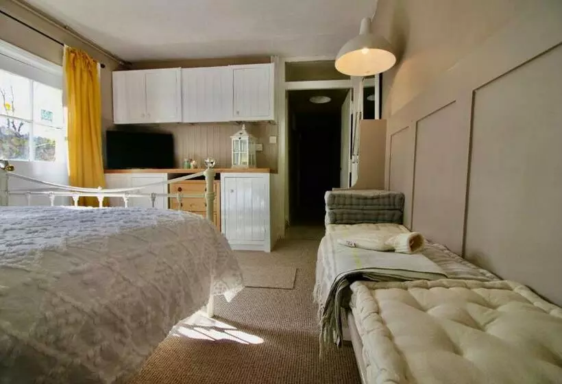 ペンション The Cottage At Barkwith House