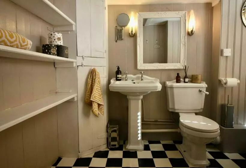 ペンション The Cottage At Barkwith House