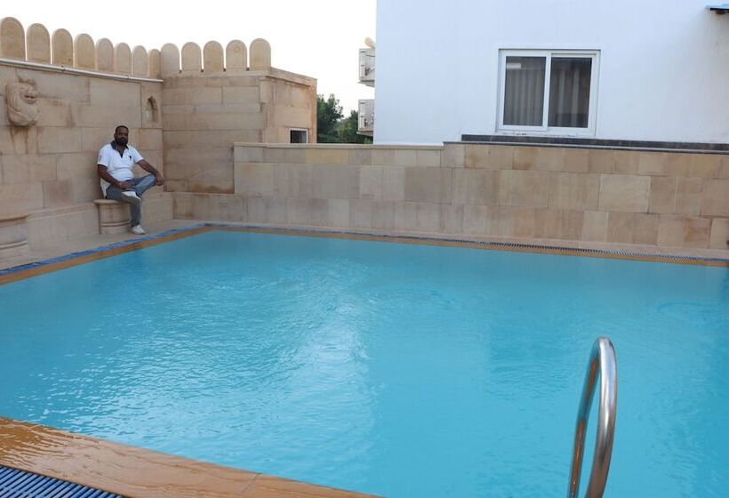 בית מלון כפרי Marwar Palace