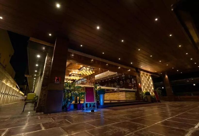 Hotelli Millennium Inn, Prayagraj