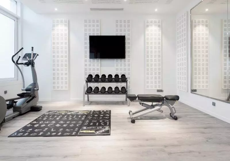 Ac Hotel By Marriott Paris Le Bourget Airport