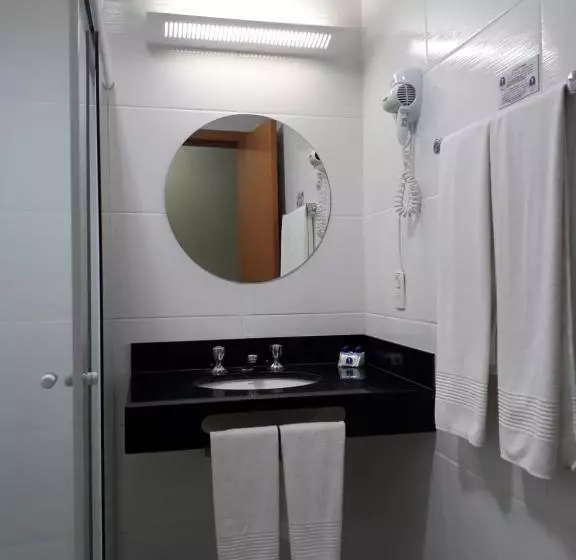 호텔 Cristal Palace Inn