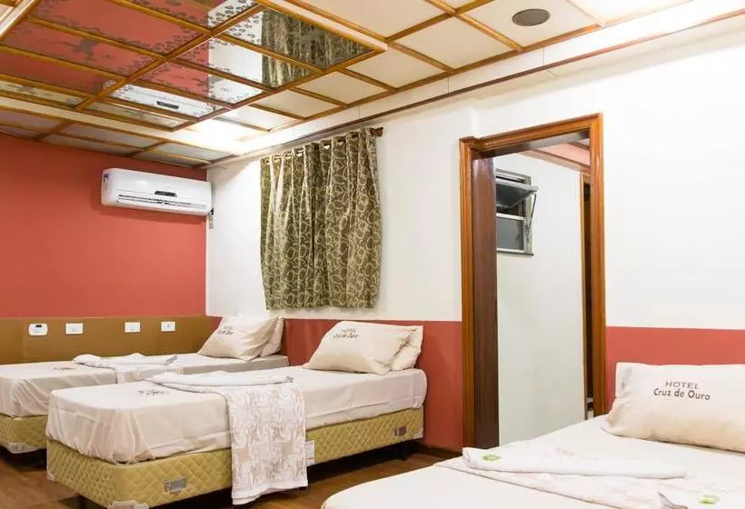 هتل Cruz De Ouro