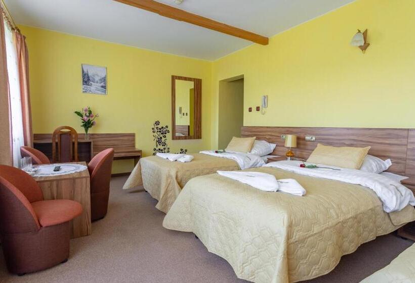 בית מלון כפרי Goralski Raj