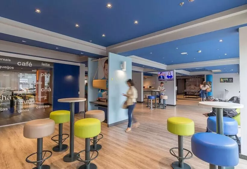 هتل Ibis Budget Curitiba Centro