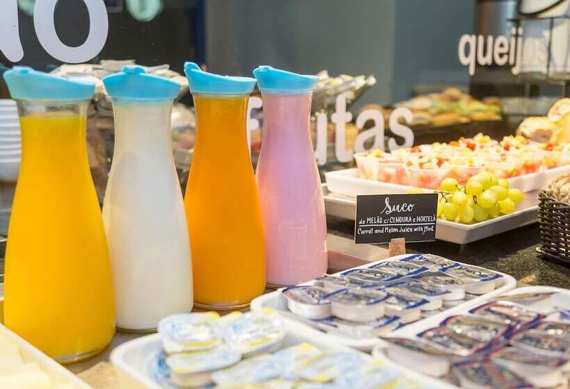 ホテル Ibis Budget Curitiba Centro