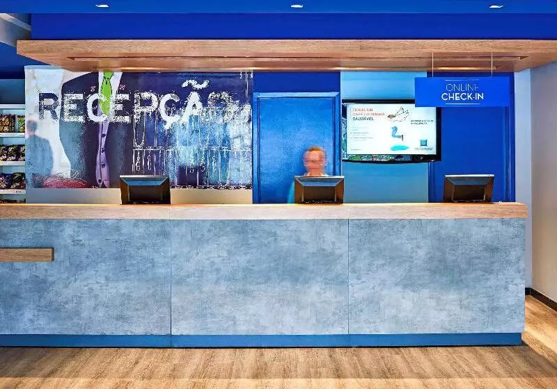 هتل Ibis Budget Curitiba Centro