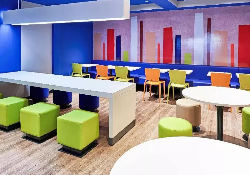 هتل Ibis Budget Curitiba Centro