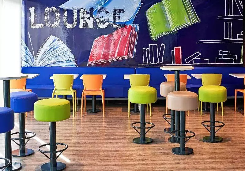 هتل Ibis Budget Curitiba Centro