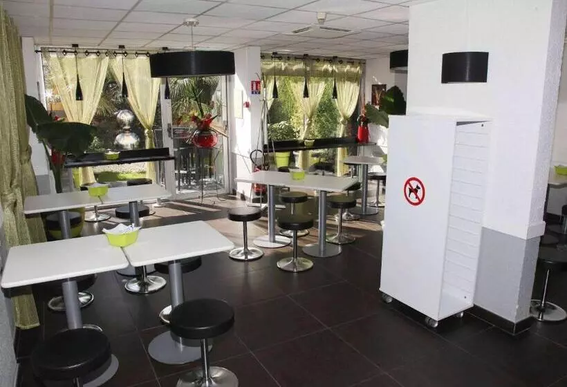 هتل Ibis Budget Nice Palais Nikaia