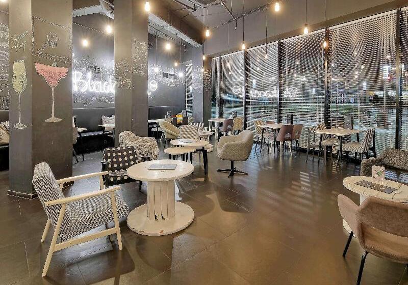 בית מלון כפרי Ibis Styles Wroclaw Centrum