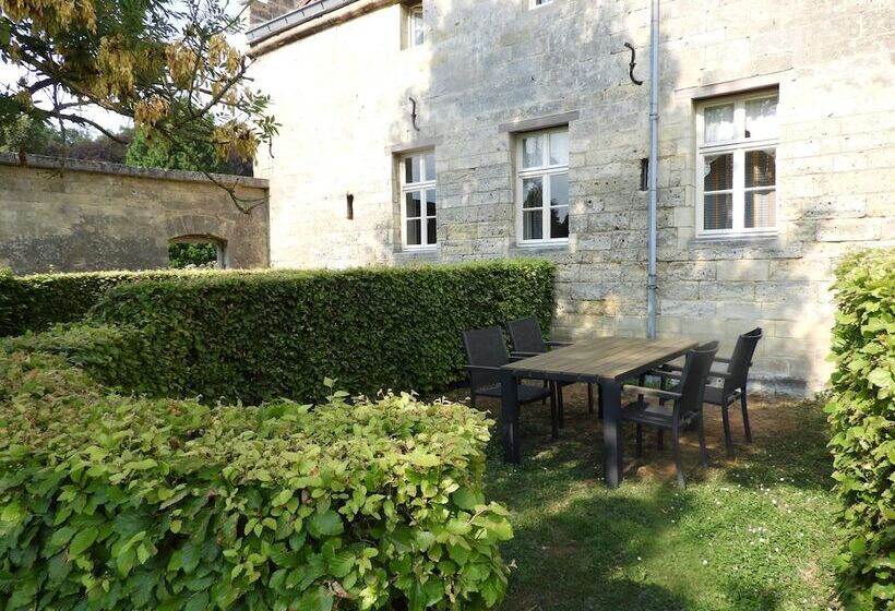 Отель Kasteel Schaloen