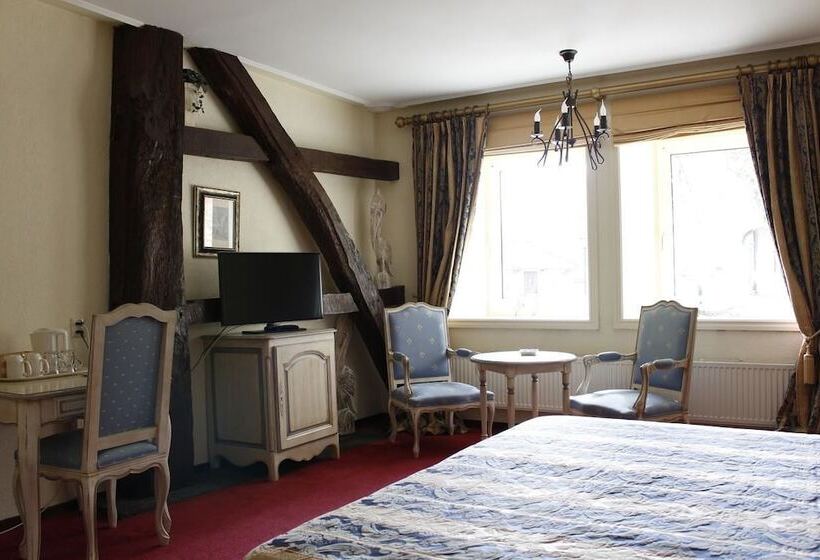 Отель Kasteel Schaloen