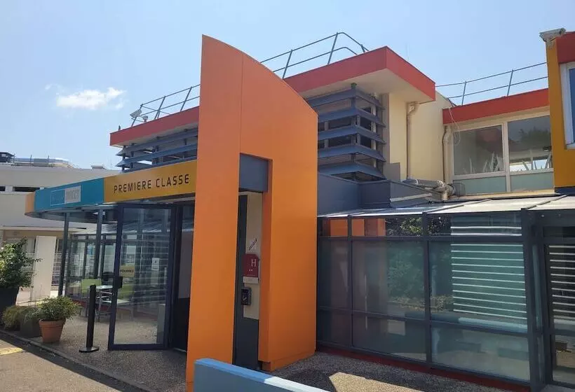 فندق Premiere Classe Lyon Nord Dardilly