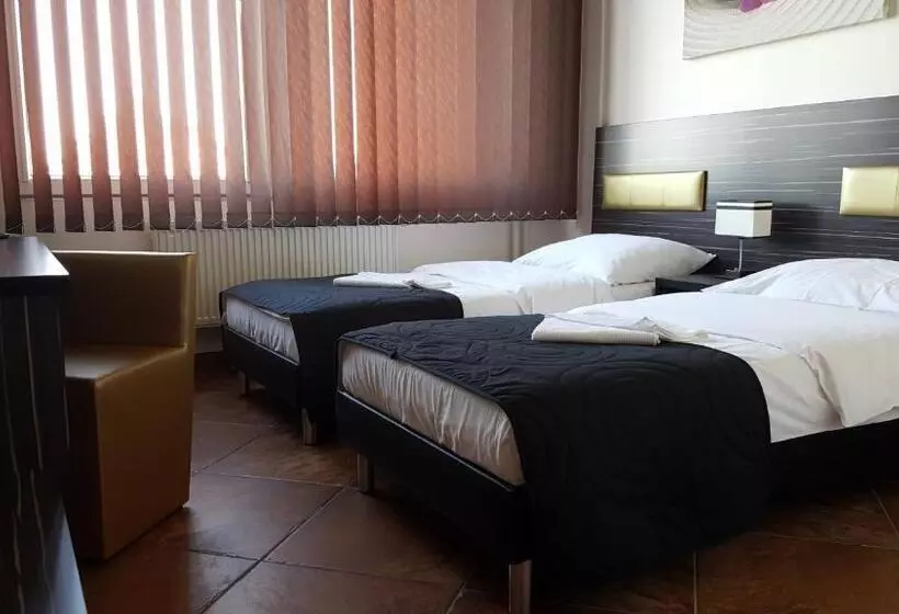 בית מלון כפרי Montenegro