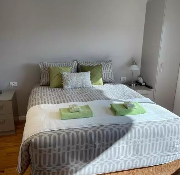 Отель Sinclairs Country Retreat